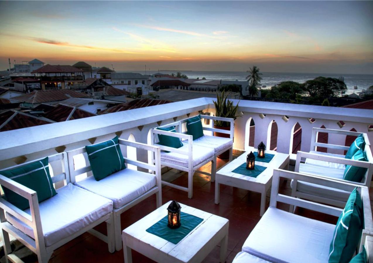 Maru Maru Hotel